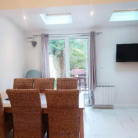 Apartment Les Muguets Mit Garten Und Grillplatz By Interhome