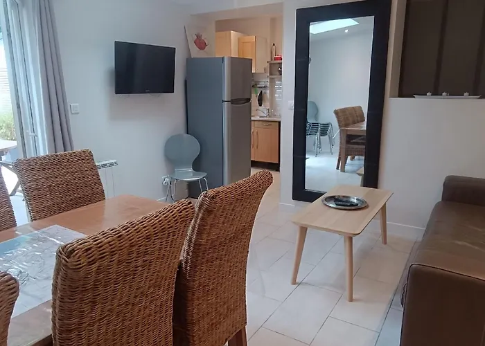 Les Muguets Mit Garten Und Grillplatz By Interhome * Villers-sur-Mer